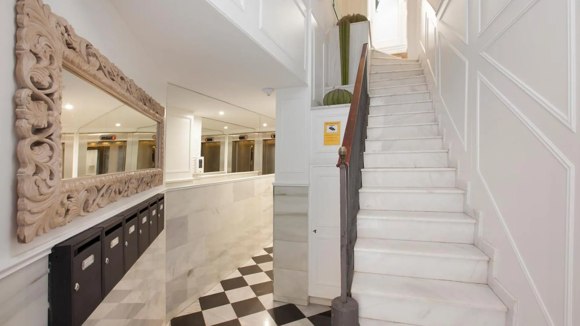 Enjoybcn Dali Apartments Barcelona