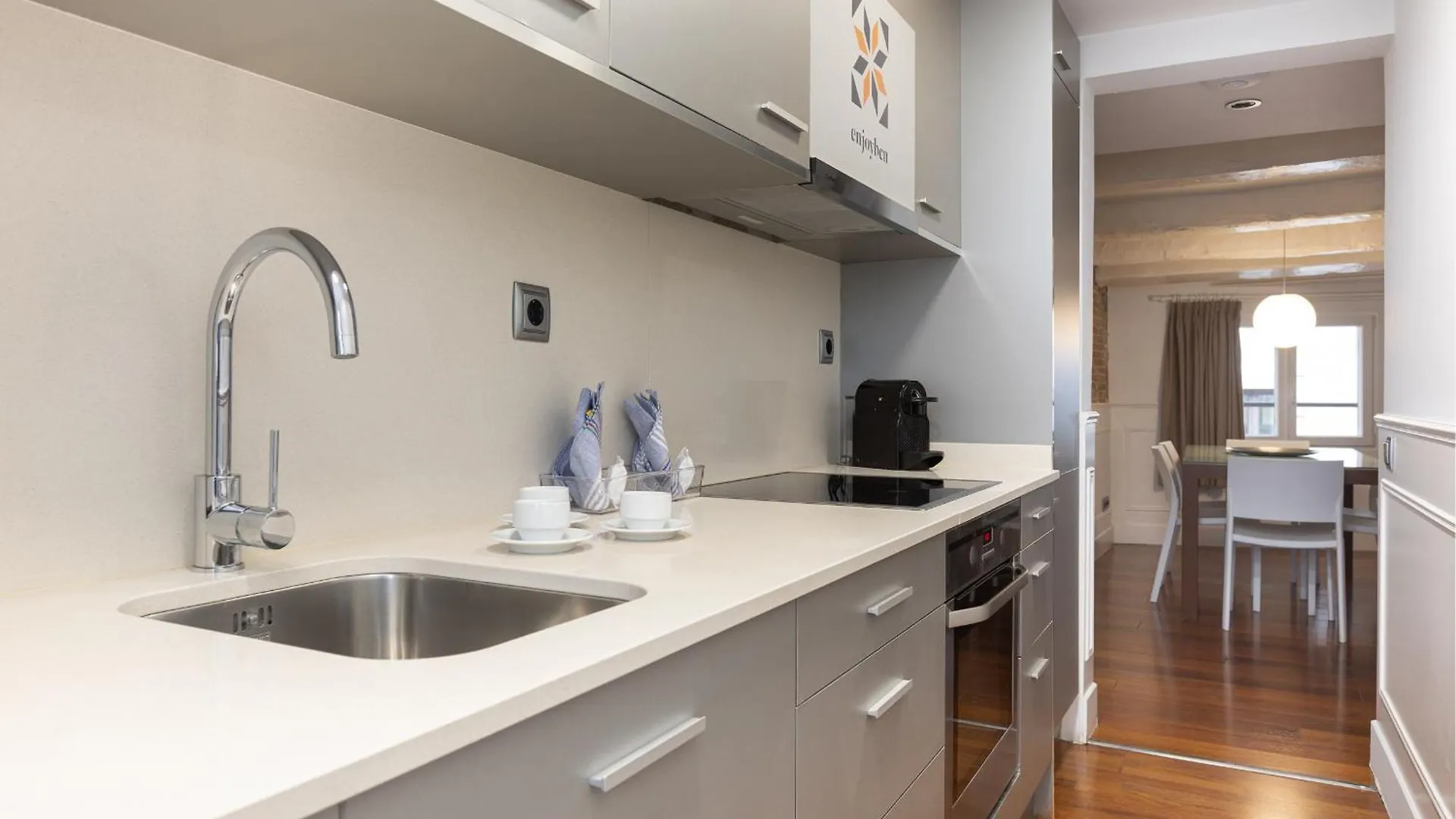 Enjoybcn Dali Apartments Barcelona