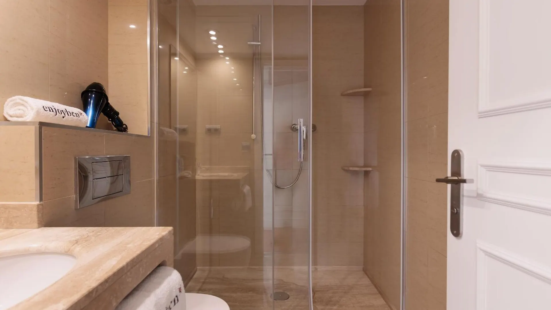 Enjoybcn Dali Apartments Barcelona Spain