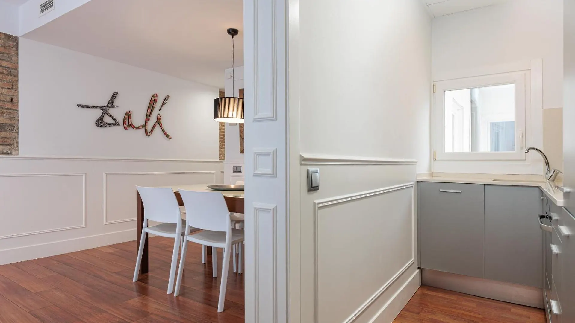 Enjoybcn Dali Apartments Barcelona 0*,