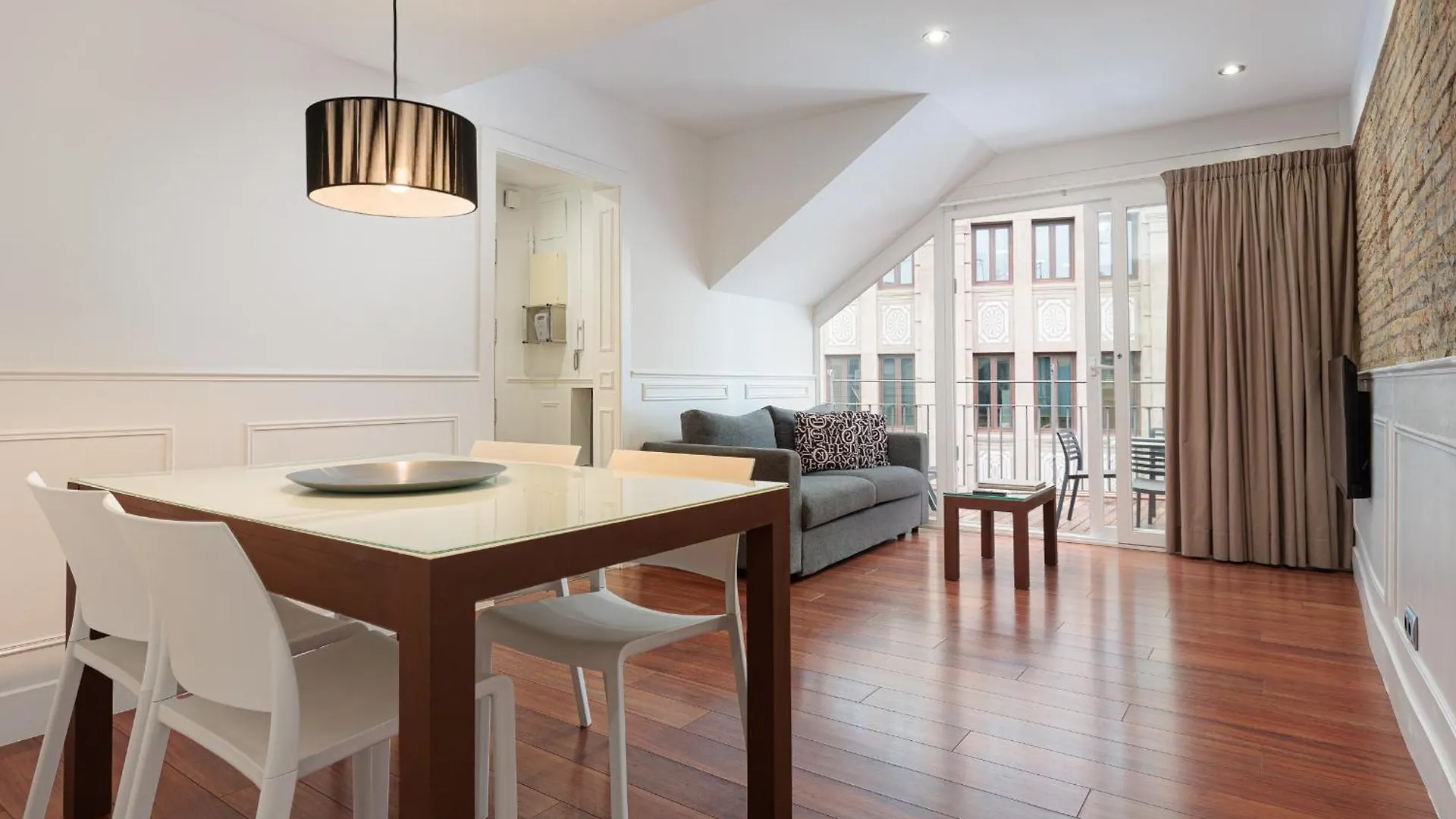 Enjoybcn Dali Apartments Barcelona 0*,